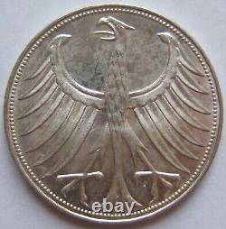 Pièce de la République fédérale d'Allemagne, Aigle d'argent 5 DM 1960 G en état de brillant universel.